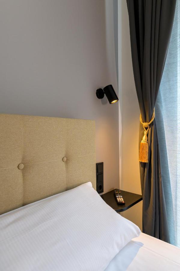 Nikii City Hotel レバークーゼン エクステリア 写真