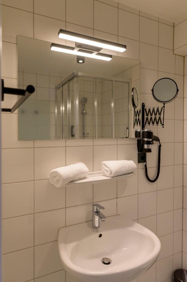 Nikii City Hotel レバークーゼン エクステリア 写真